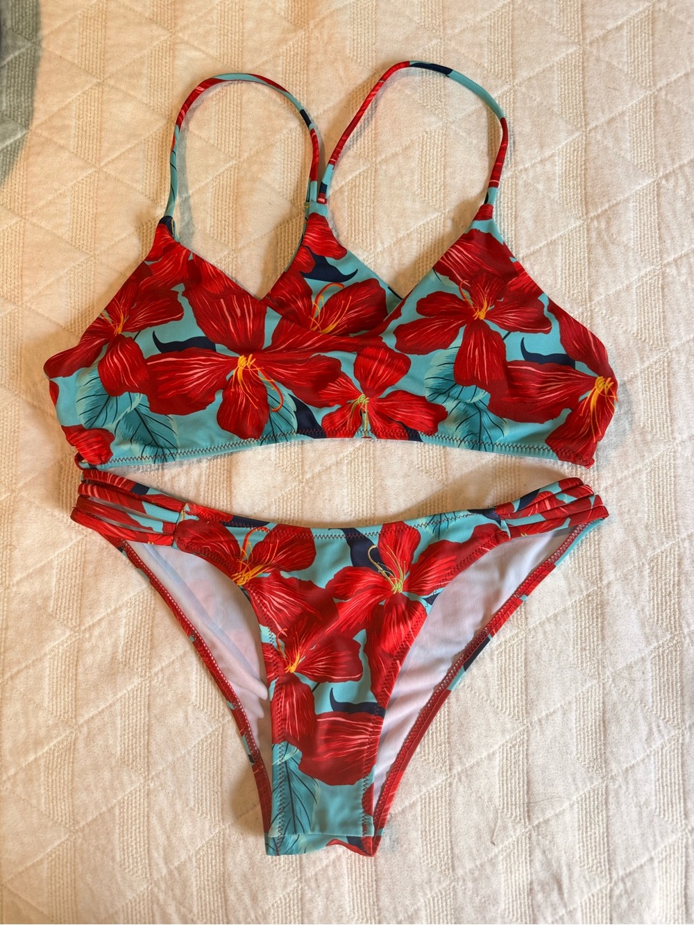 SHEIN Red Hibiscus Bikini Set with Aqua Base Size L